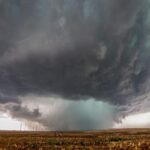 Erek Erek Angin Topan 2D 3D 4D Menurut Buku Mimpi Terbaru 2025