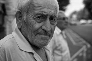 Erek Erek Bertemu Orang yang Sudah Meninggal 2D 3D 4D Menurut Buku Mimpi Terbaru 2025