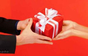 Erek Erek Diberi Hadiah 2D 3D 4D Menurut Buku Mimpi Terbaru 2025