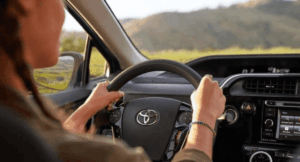 Erek Erek Naik Mobil 2D 3D 4D Menurut Buku Mimpi Terbaru 2025