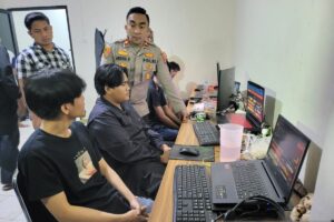 Erek Erek Digerebek Polisi 2D 3D 4D Menurut Buku Mimpi Terbaru 2025