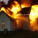 Erek Erek Melihat Rumah Terbakar 2D 3D 4D Menurut Buku Mimpi Terbaru 2025