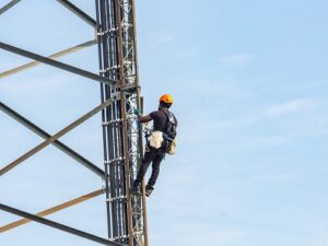 Erek Erek Memanjat Tower 2D 3D 4D Menurut Buku Mimpi Terbaru 2025