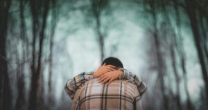 Erek Erek Memeluk Orang Yang Sudah Meninggal 2D 3D 4D Menurut Buku Mimpi Terbaru 2025