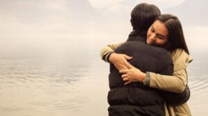 Erek Erek Memeluk Seseorang 2D 3D 4D Menurut Buku Mimpi Terbaru 2025