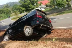 Erek Erek Naik Mobil Tapi Rem Blong 2D 3D 4D Menurut Buku Mimpi Terbaru 2025