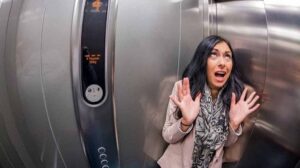 Erek Erek Terjebak Dalam Lift 2D 3D 4D Menurut Buku Mimpi Terbaru 2025