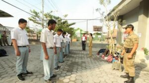 Erek Erek Terlambat Datang Ke Sekolah 2D 3D 4D Menurut Buku Mimpi Terbaru 2025